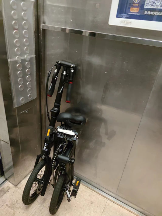 Can the Highwing bike be pulled around like a suitcase when it is folded?
